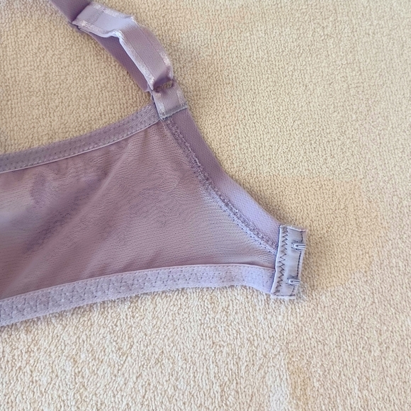 Wacoal Net Effect Underwire T-Shirt Bra, 38C - Picture 13 of 15